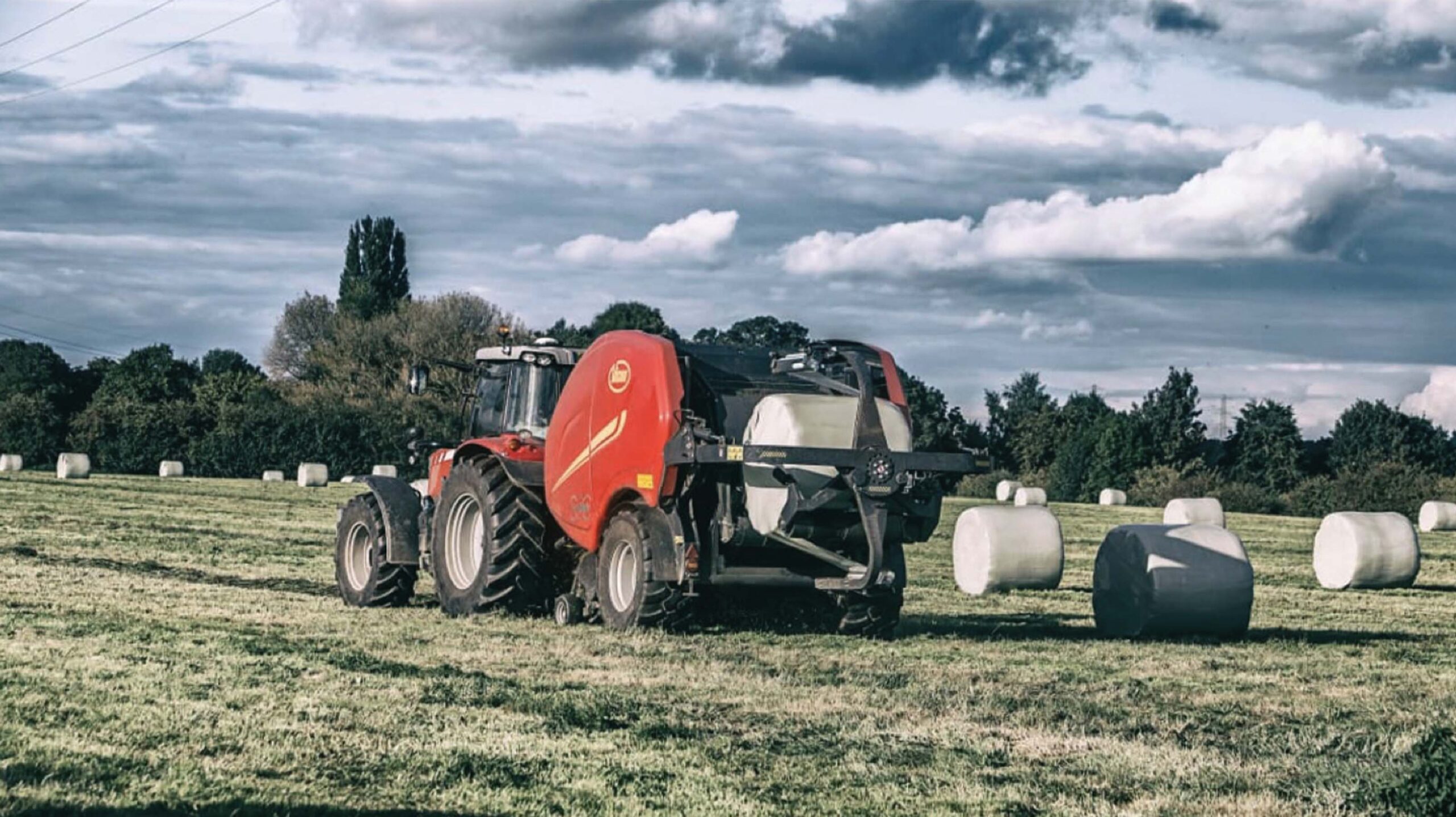 Vicon FastBale working in the field