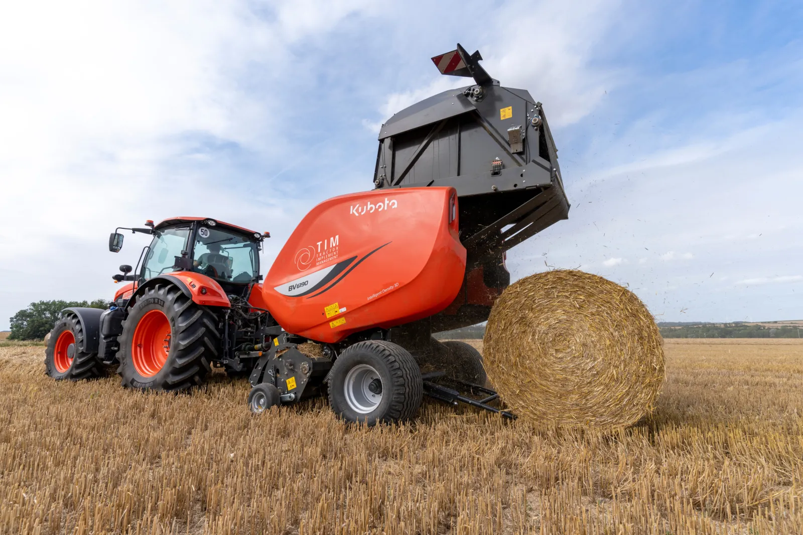 Kubota BV6190 designed for high-quality bales up to 1.85m